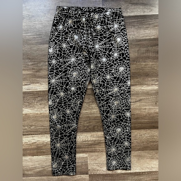 Way to Celebrate Halloween Spider Web Leggings Size 10/12 - Picture 1 of 2